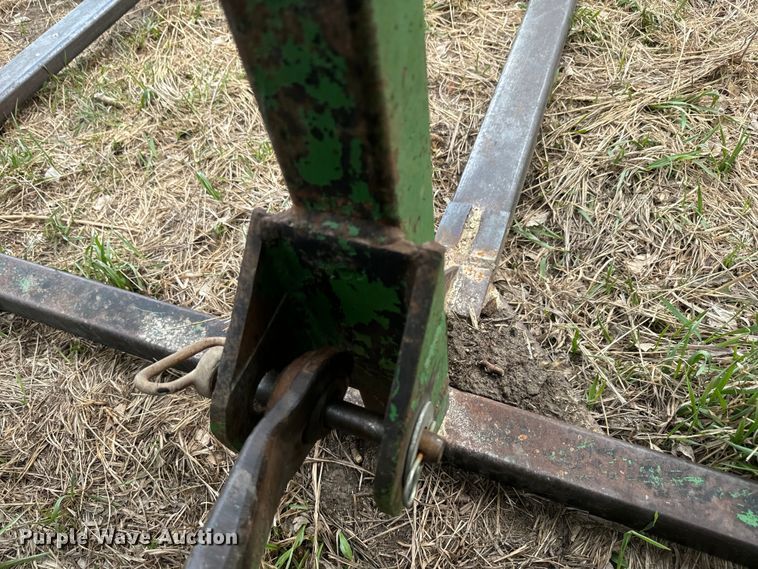 image for item EH5361 Bale moving equipment