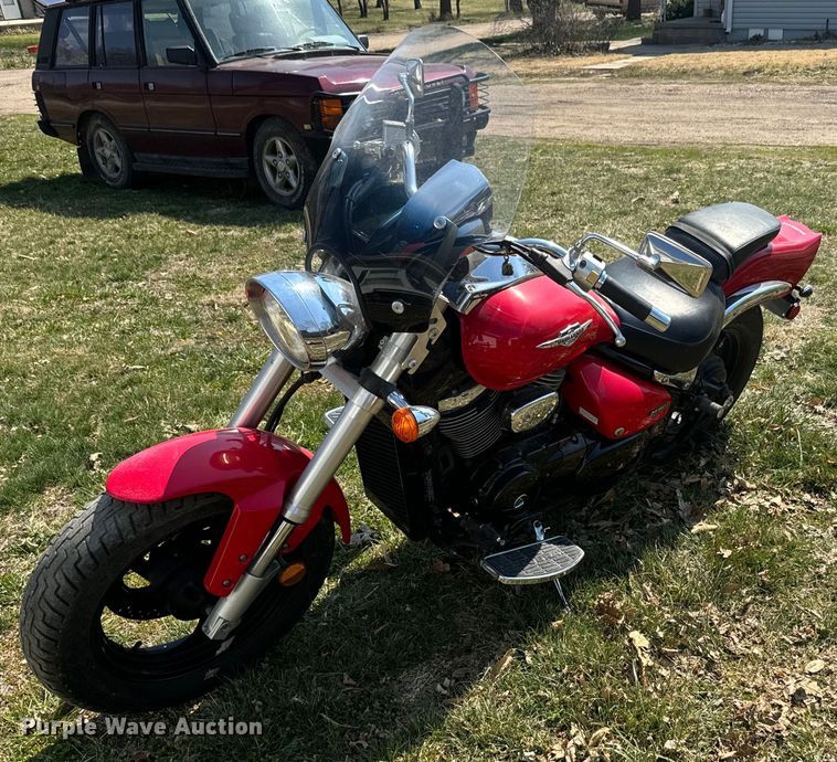 image for item EH5363 2005 Suzuki M50BK5 Boulevard motorcycle