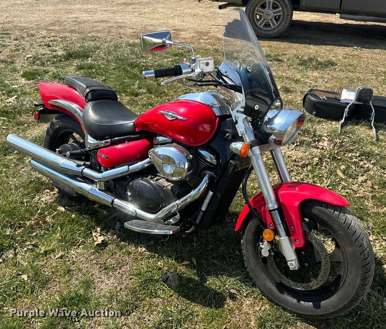 image for item EH5363 2005 Suzuki M50BK5 Boulevard motorcycle