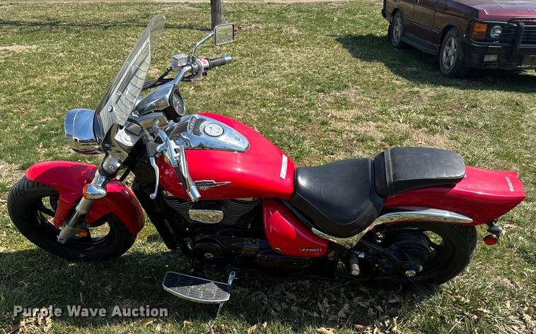 image for item EH5363 2005 Suzuki M50BK5 Boulevard motorcycle