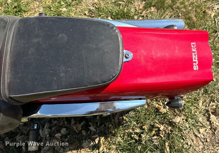 image for item EH5363 2005 Suzuki M50BK5 Boulevard motorcycle