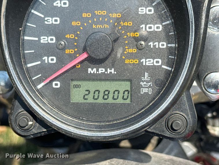 image for item EH5363 2005 Suzuki M50BK5 Boulevard motorcycle