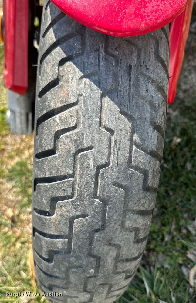 image for item EH5363 2005 Suzuki M50BK5 Boulevard motorcycle