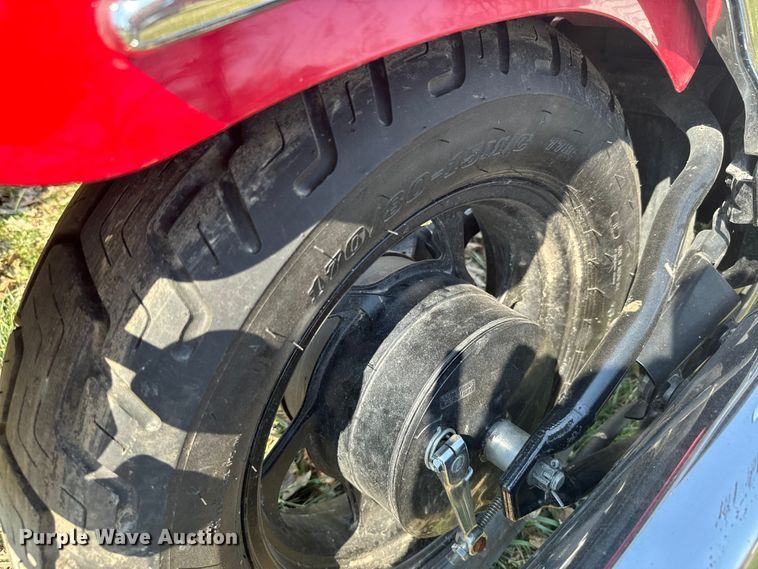 image for item EH5363 2005 Suzuki M50BK5 Boulevard motorcycle