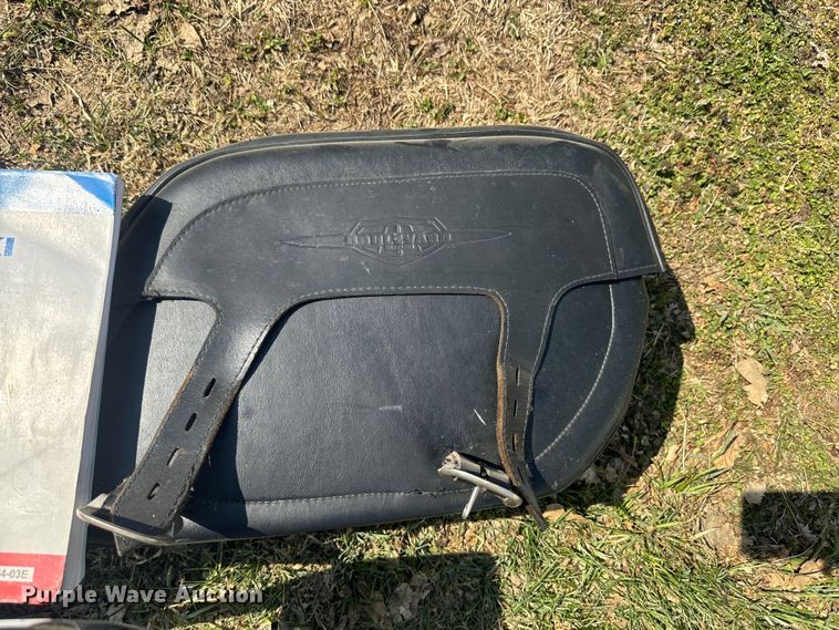 image for item EH5363 2005 Suzuki M50BK5 Boulevard motorcycle