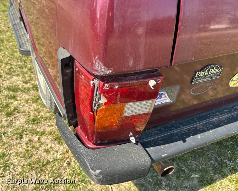 image for item EH5364 1994 Land Rover Range Rover County SUV