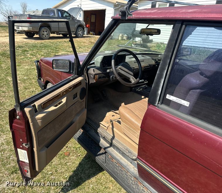 image for item EH5364 1994 Land Rover Range Rover County SUV