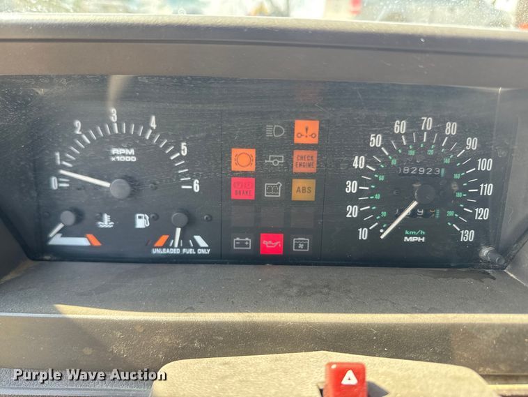 image for item EH5364 1994 Land Rover Range Rover County SUV