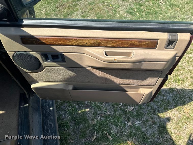 image for item EH5364 1994 Land Rover Range Rover County SUV