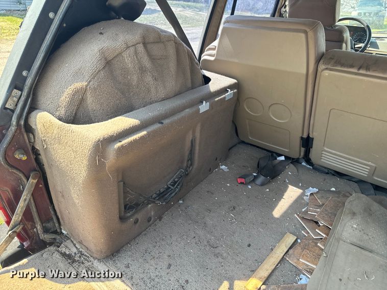 image for item EH5364 1994 Land Rover Range Rover County SUV