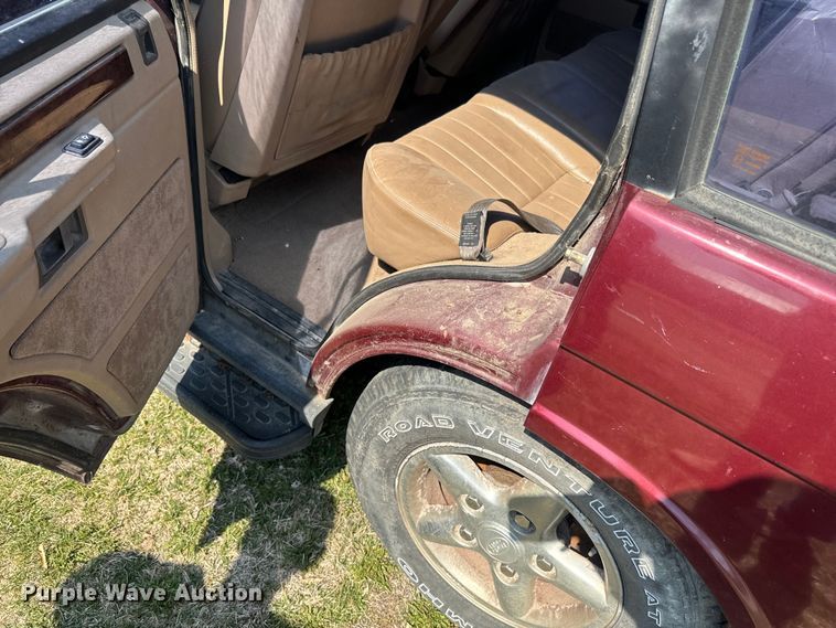 image for item EH5364 1994 Land Rover Range Rover County SUV