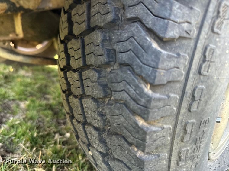 image for item EH5364 1994 Land Rover Range Rover County SUV