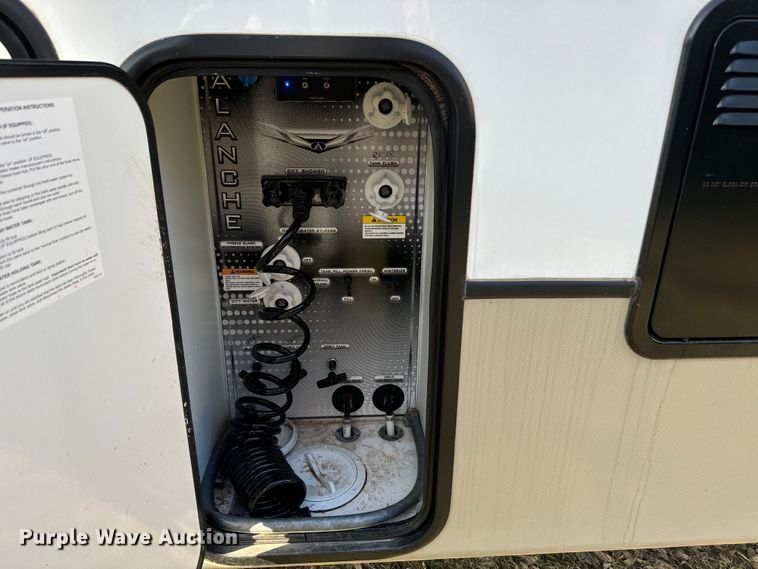 image for item EH5366 2023 Keystone  Avalanche  camper