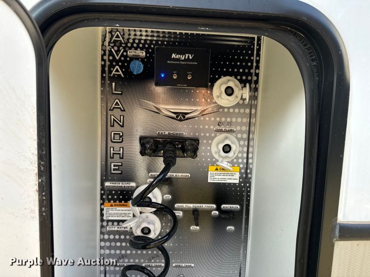 image for item EH5366 2023 Keystone  Avalanche  camper