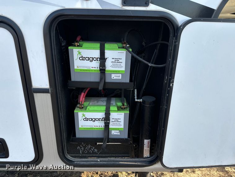 image for item EH5366 2023 Keystone  Avalanche  camper