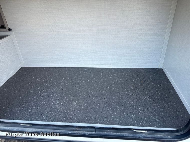 image for item EH5366 2023 Keystone  Avalanche  camper