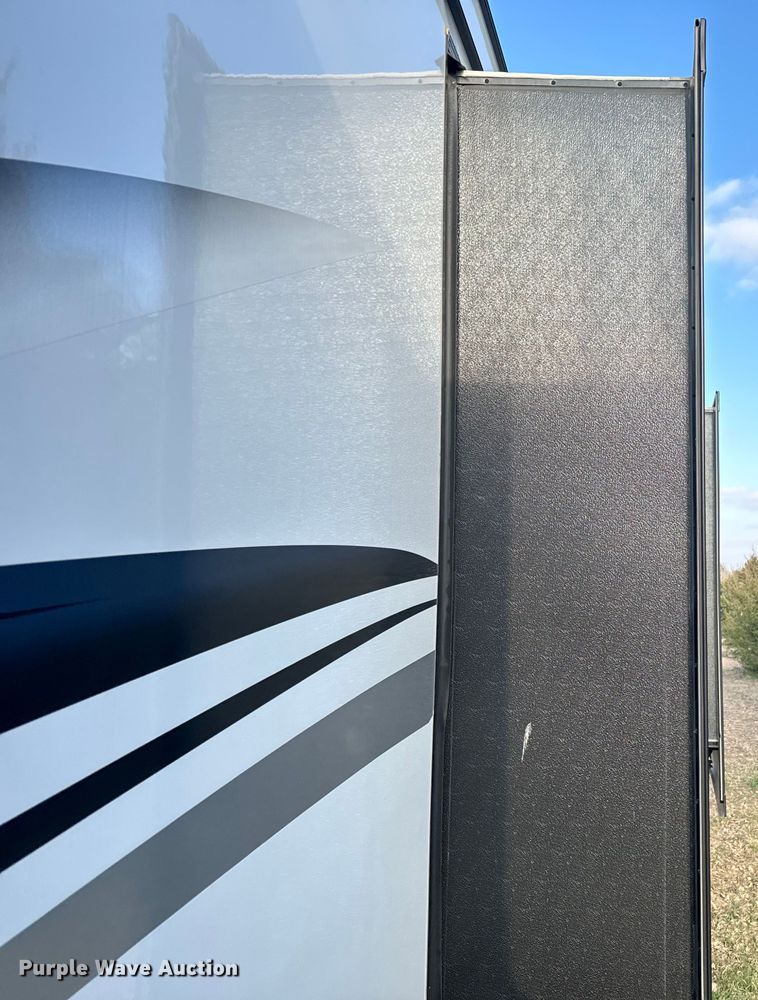 image for item EH5366 2023 Keystone  Avalanche  camper