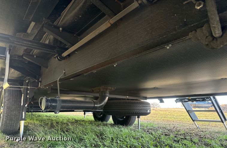 image for item EH5366 2023 Keystone  Avalanche  camper