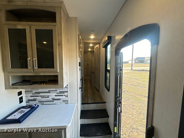 image for item EH5366 2023 Keystone  Avalanche  camper