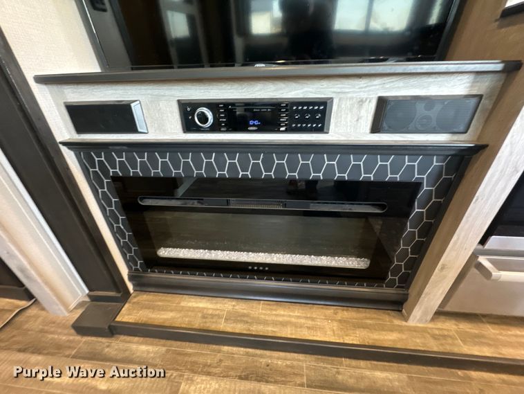 image for item EH5366 2023 Keystone  Avalanche  camper