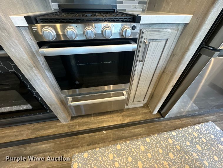 image for item EH5366 2023 Keystone  Avalanche  camper