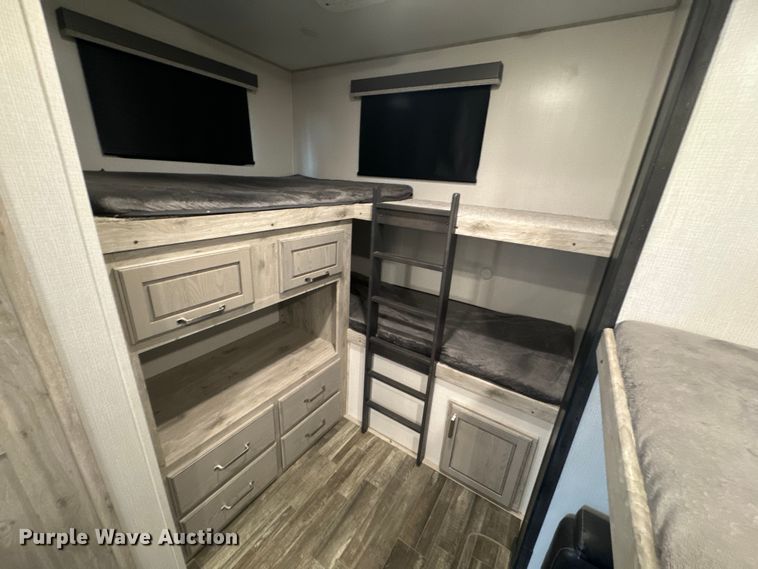 image for item EH5366 2023 Keystone  Avalanche  camper