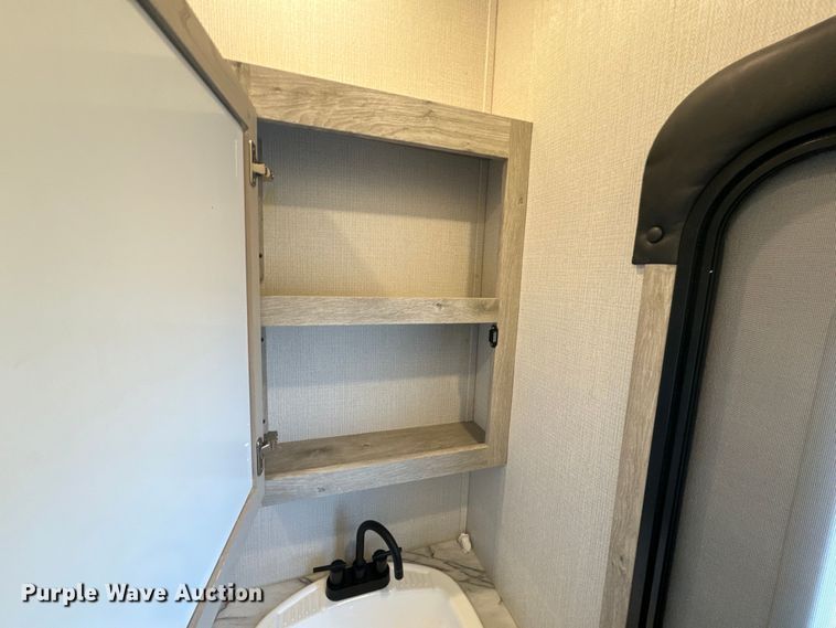 image for item EH5366 2023 Keystone  Avalanche  camper