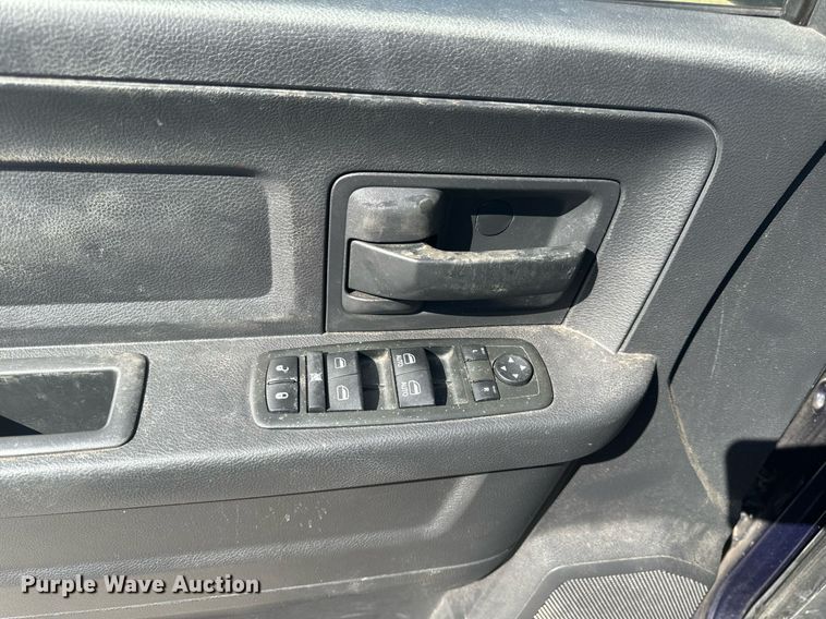 image for item EH6584 2012 Dodge Ram 1500 Quad Cab pickup truck