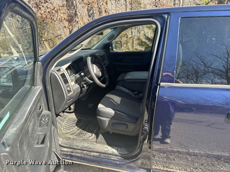 image for item EH6584 2012 Dodge Ram 1500 Quad Cab pickup truck