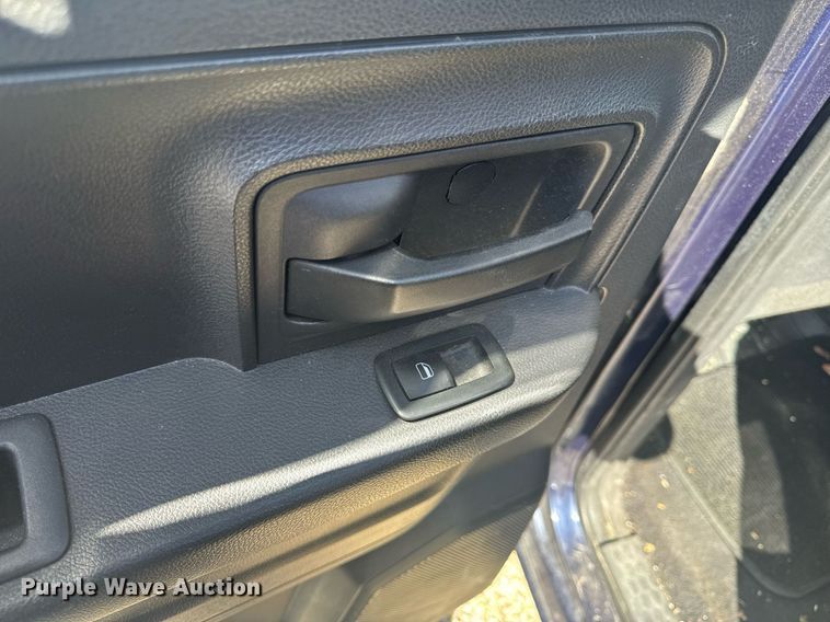 image for item EH6584 2012 Dodge Ram 1500 Quad Cab pickup truck