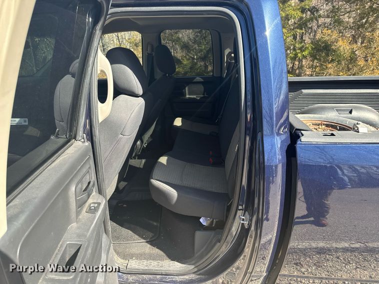image for item EH6584 2012 Dodge Ram 1500 Quad Cab pickup truck