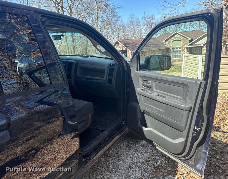 image for item EH6584 2012 Dodge Ram 1500 Quad Cab pickup truck