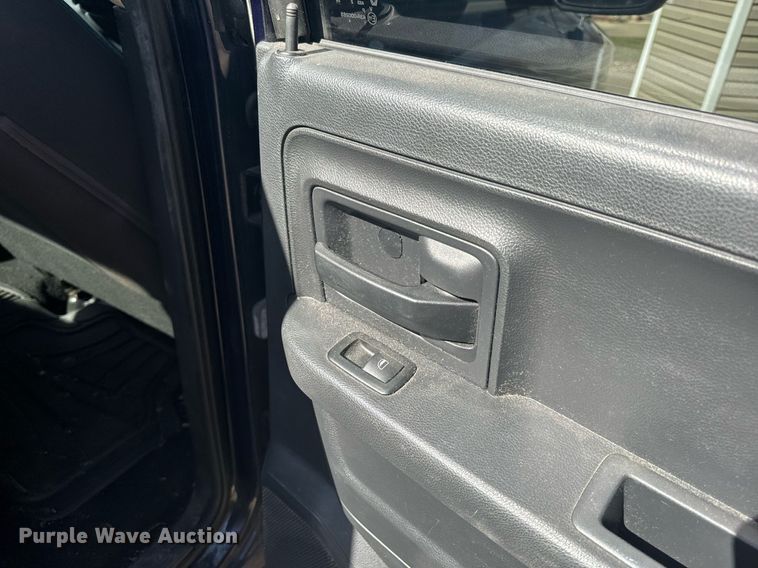 image for item EH6584 2012 Dodge Ram 1500 Quad Cab pickup truck