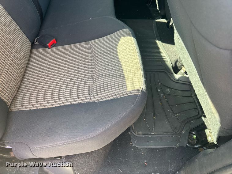 image for item EH6584 2012 Dodge Ram 1500 Quad Cab pickup truck