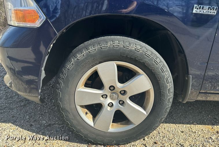 image for item EH6584 2012 Dodge Ram 1500 Quad Cab pickup truck