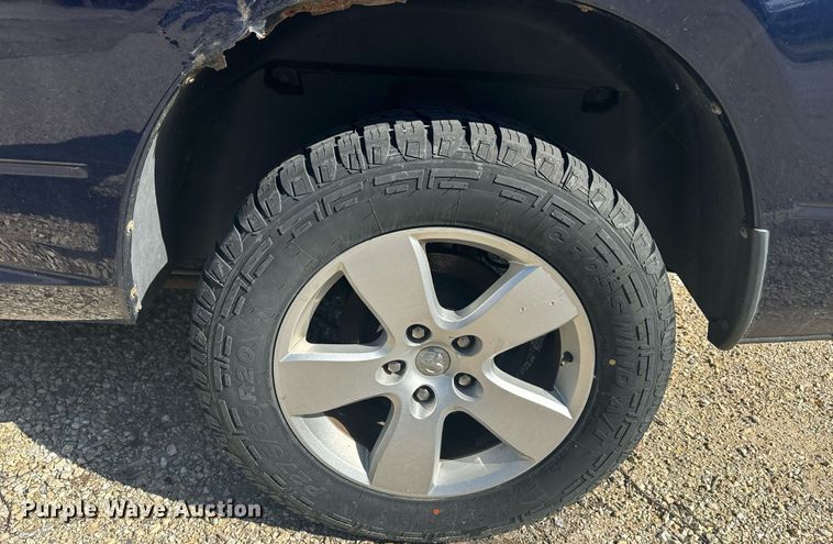 image for item EH6584 2012 Dodge Ram 1500 Quad Cab pickup truck