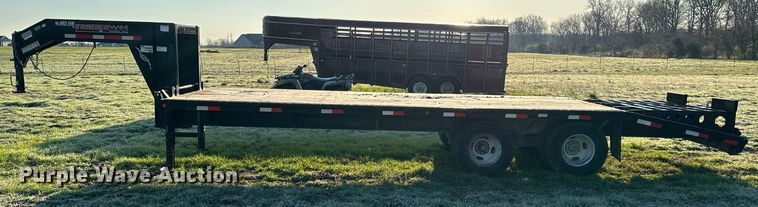 image for item EH6623 2010 Trailerman HHG8205F20 equipment trailer