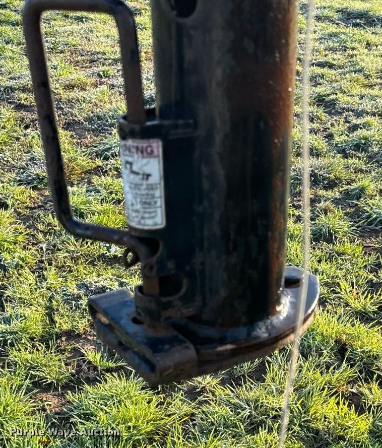 image for item EH6623 2010 Trailerman HHG8205F20 equipment trailer