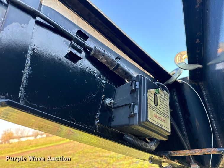 image for item EH6623 2010 Trailerman HHG8205F20 equipment trailer