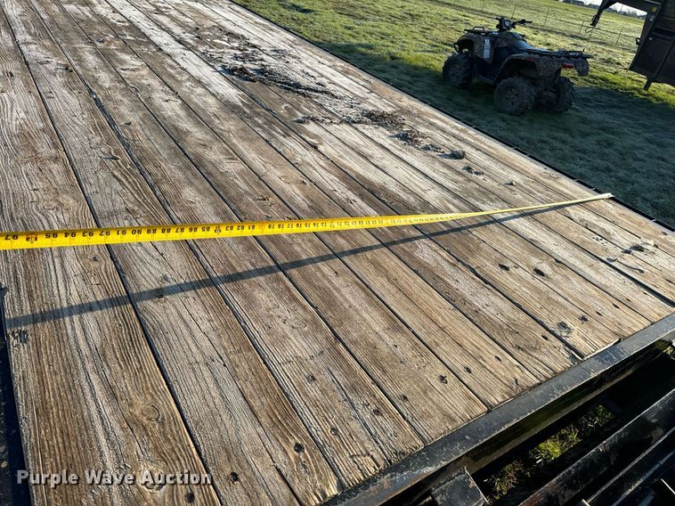 image for item EH6623 2010 Trailerman HHG8205F20 equipment trailer