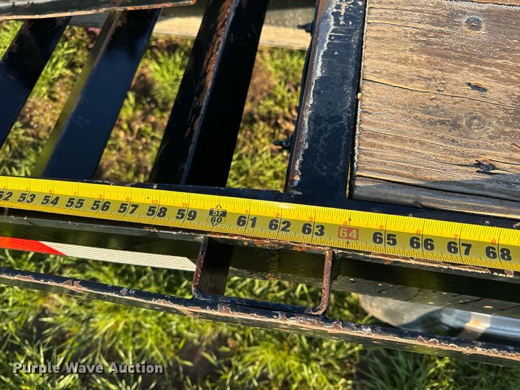 image for item EH6623 2010 Trailerman HHG8205F20 equipment trailer