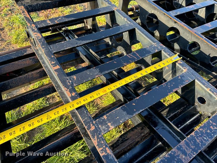 image for item EH6623 2010 Trailerman HHG8205F20 equipment trailer