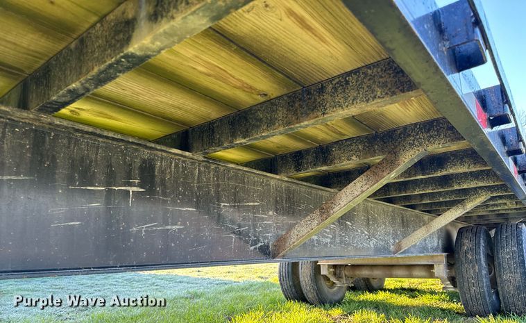 image for item EH6623 2010 Trailerman HHG8205F20 equipment trailer