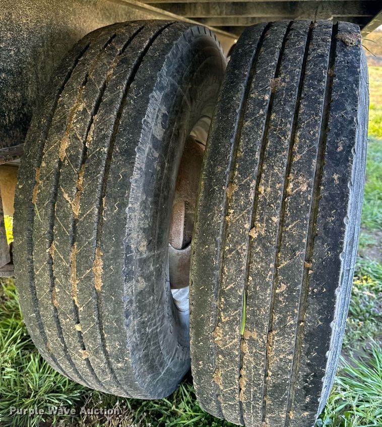 image for item EH6623 2010 Trailerman HHG8205F20 equipment trailer