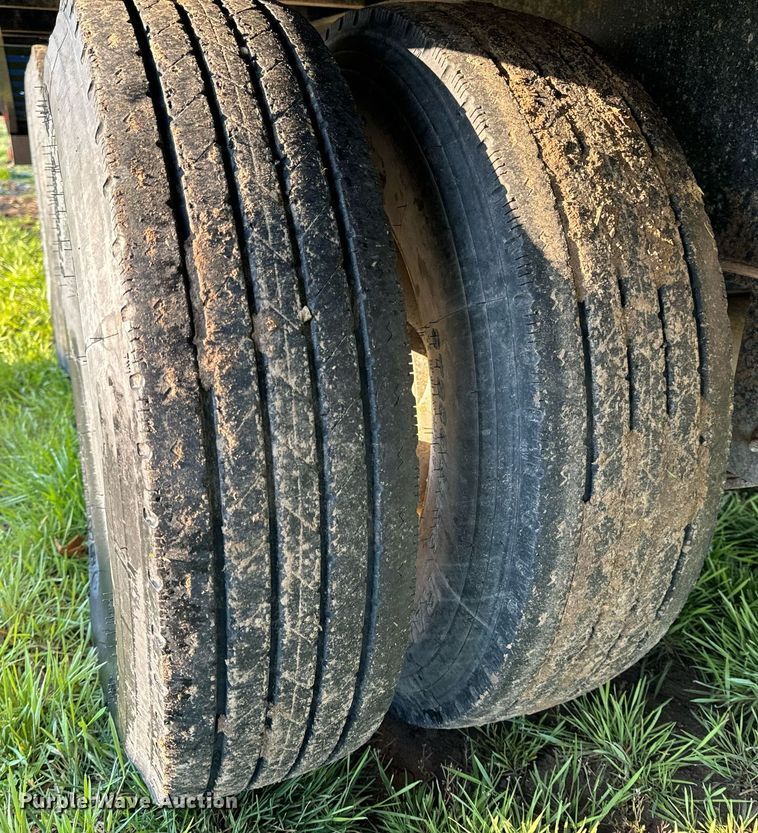 image for item EH6623 2010 Trailerman HHG8205F20 equipment trailer