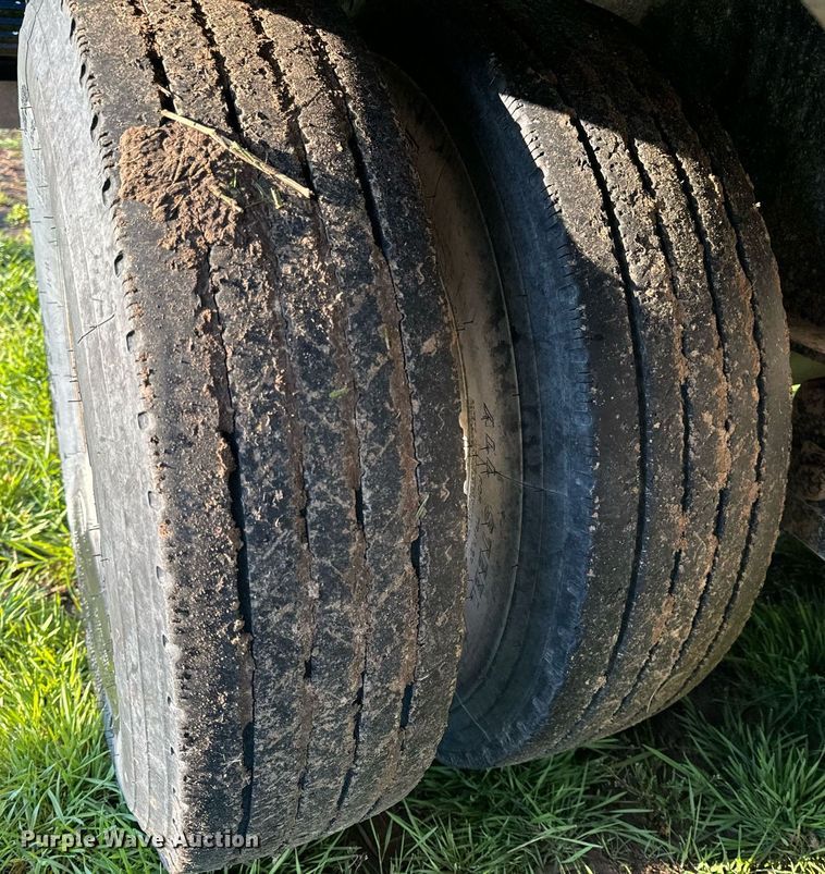 image for item EH6623 2010 Trailerman HHG8205F20 equipment trailer