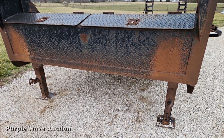 image for item EI3617 2006 Maxey equipment trailer