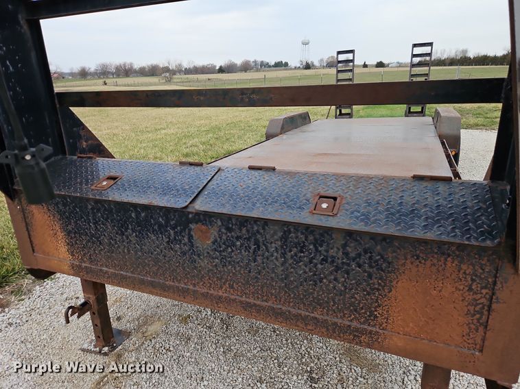 image for item EI3617 2006 Maxey equipment trailer