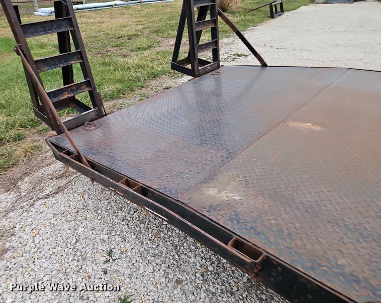 image for item EI3617 2006 Maxey equipment trailer