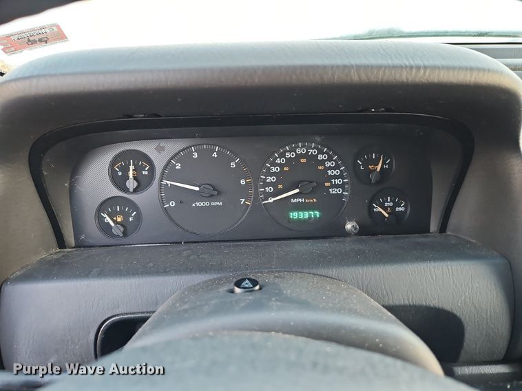 image for item EI3643 2002 Jeep Grand Cherokee SUV